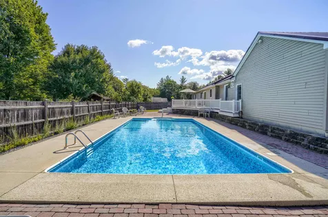 66 Stillwater Circle Rochester NH 03839