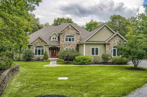 10 Northview Terrace Hooksett NH 03106
