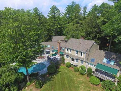 106 Meadowbrook Road New London NH 03257