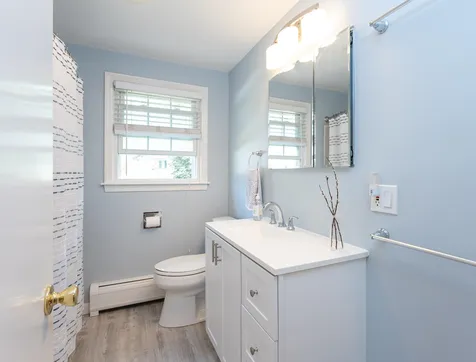 7 Hopi Drive Nashua NH 03063