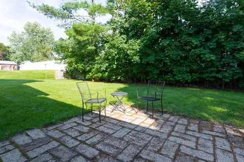 7 Hopi Drive Nashua NH 03063