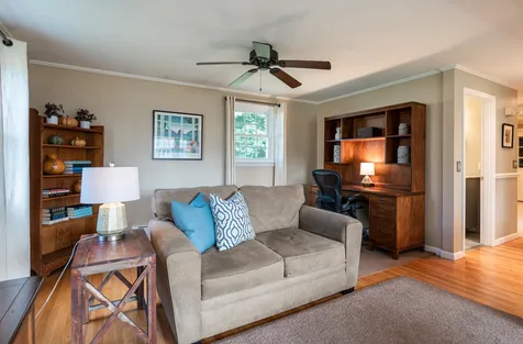 7 Hopi Drive Nashua NH 03063