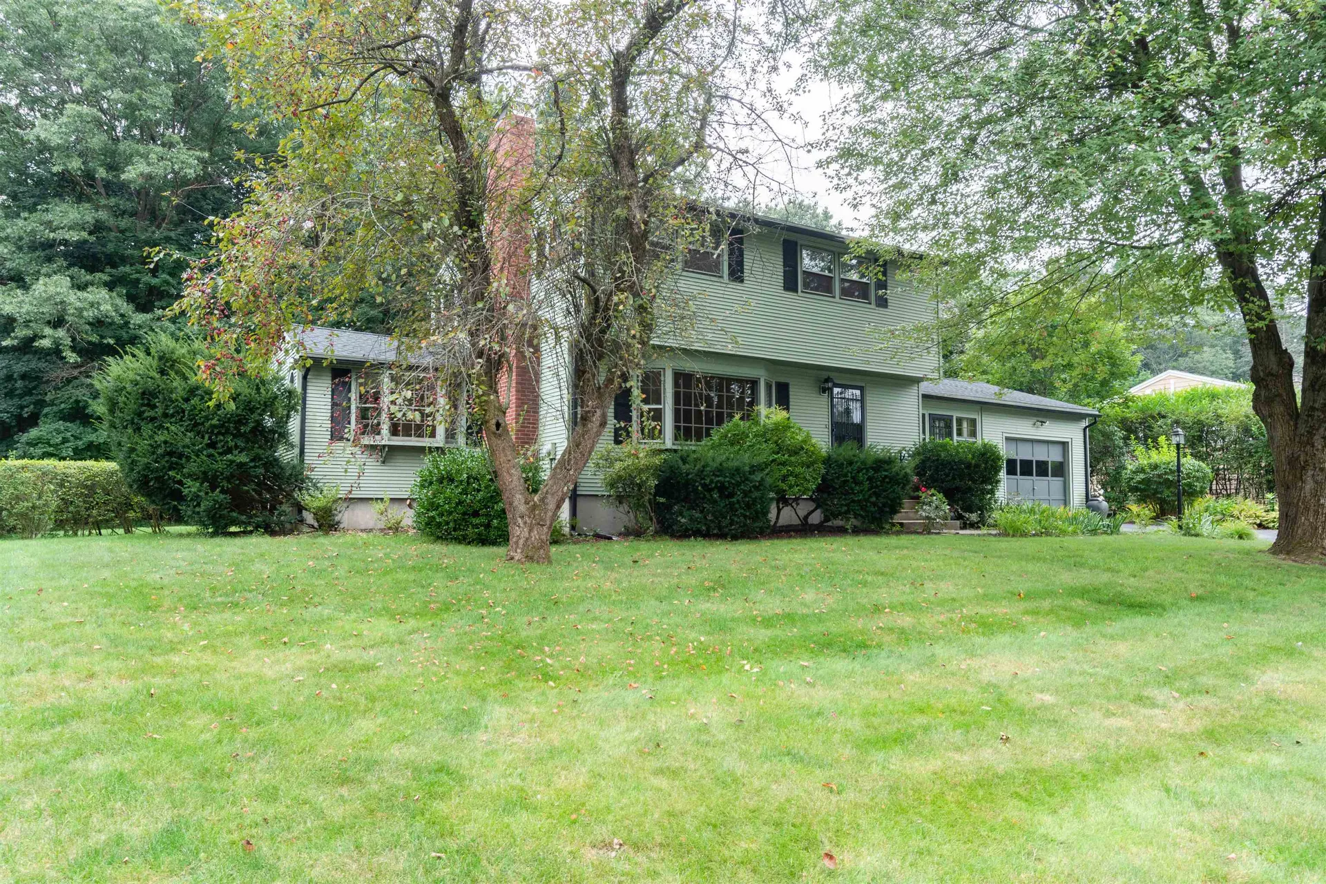 13 Massachusetts Drive Nashua NH 03060
