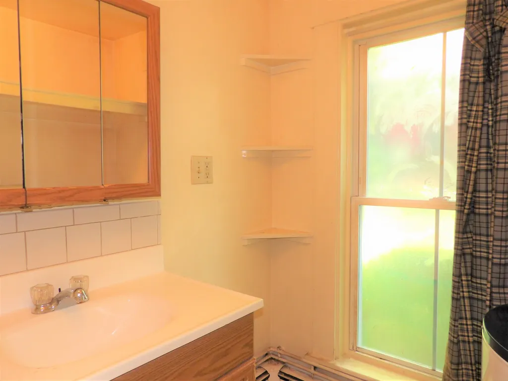 46 Park Street Franklin NH 03235