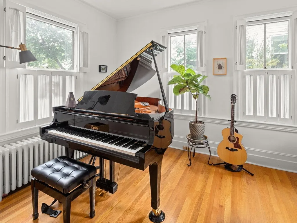 57 Brookes Avenue Burlington VT 05401