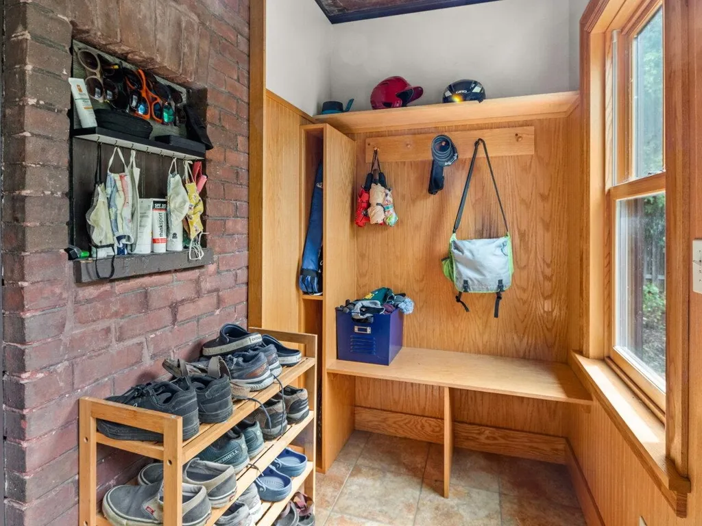 57 Brookes Avenue Burlington VT 05401