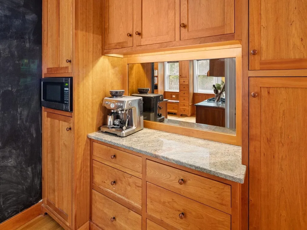 57 Brookes Avenue Burlington VT 05401