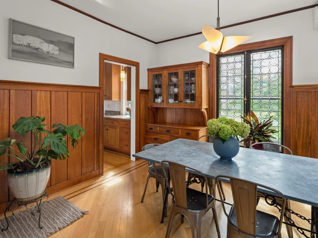 57 Brookes Avenue Burlington VT 05401