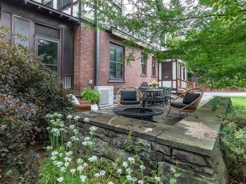 57 Brookes Avenue Burlington VT 05401