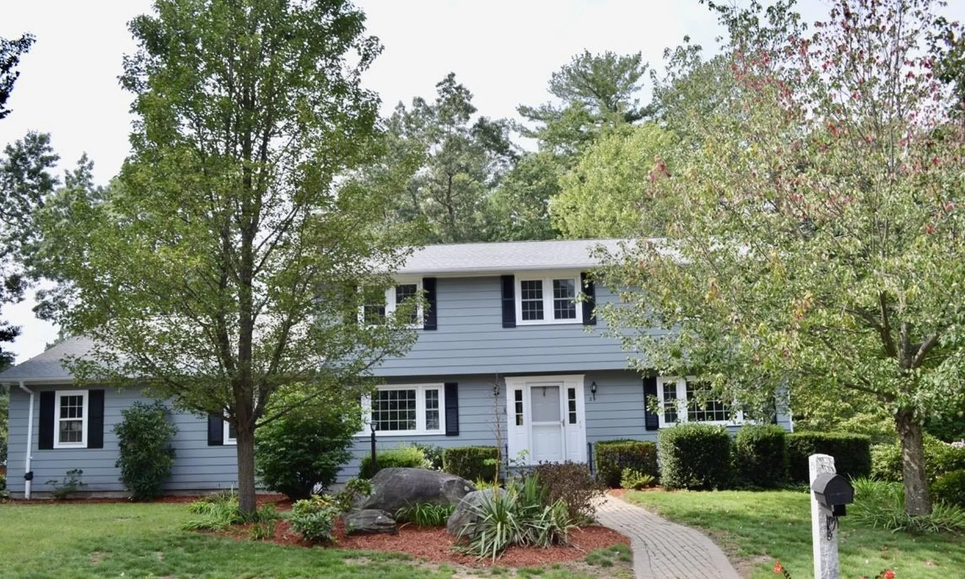 29 Monza Road Nashua NH 03064