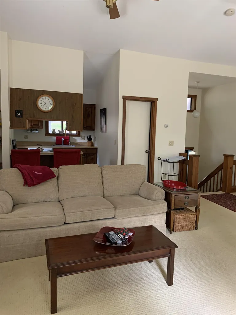 445 Old Quechee Road Hartford VT 05059