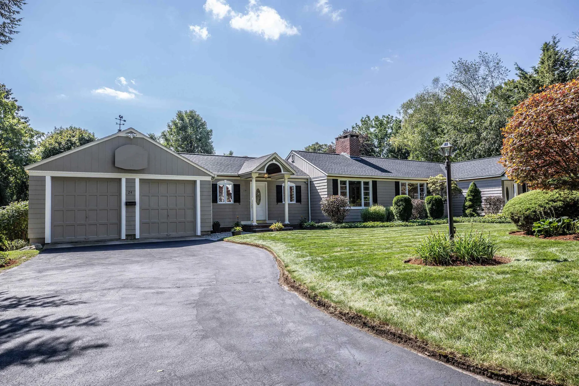 24 Elliott Street Nashua NH 03064