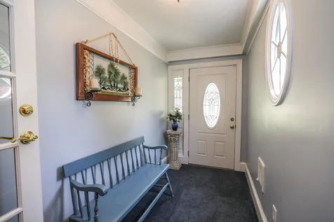 24 Elliott Street Nashua NH 03064