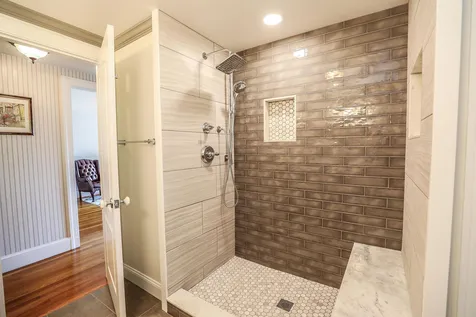 24 Elliott Street Nashua NH 03064