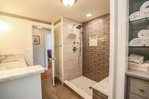 24 Elliott Street Nashua NH 03064