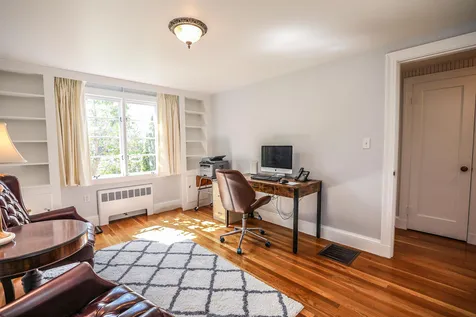 24 Elliott Street Nashua NH 03064
