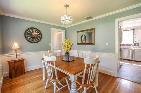 24 Elliott Street Nashua NH 03064