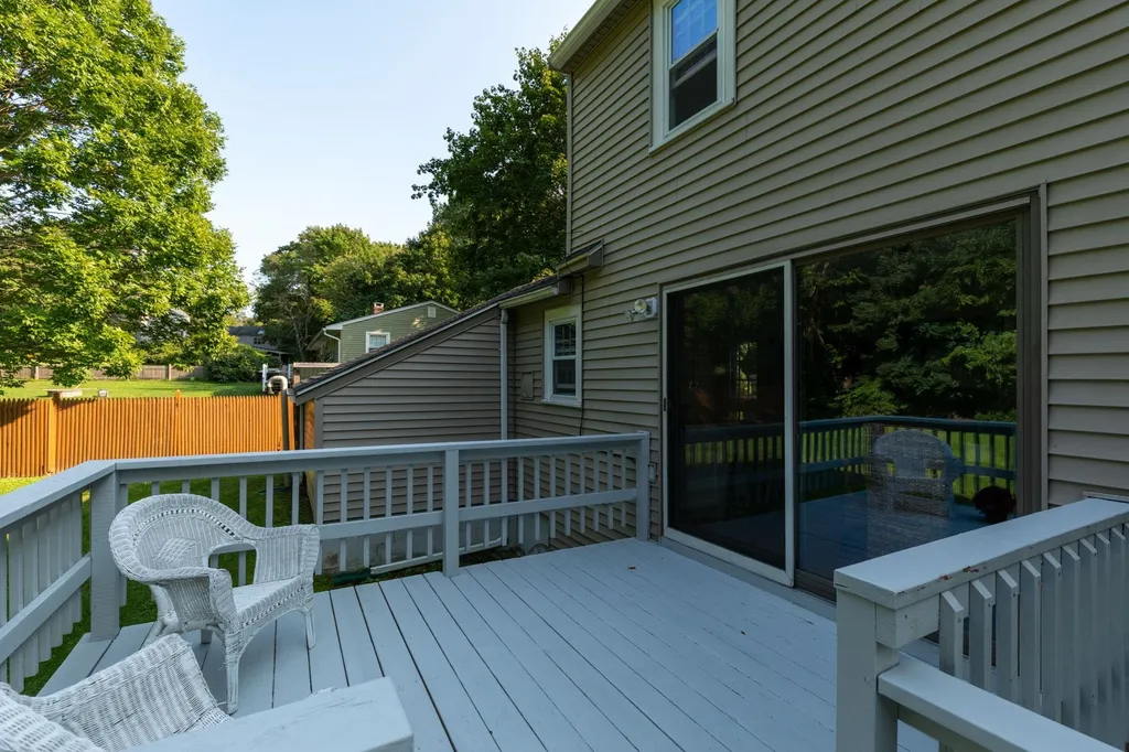 7 Walnut Avenue North Hampton NH 03862