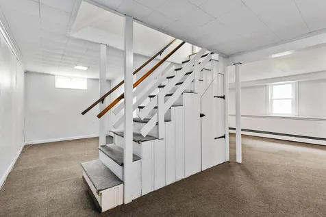 7 Walnut Avenue North Hampton NH 03862