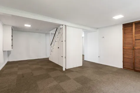 7 Walnut Avenue North Hampton NH 03862