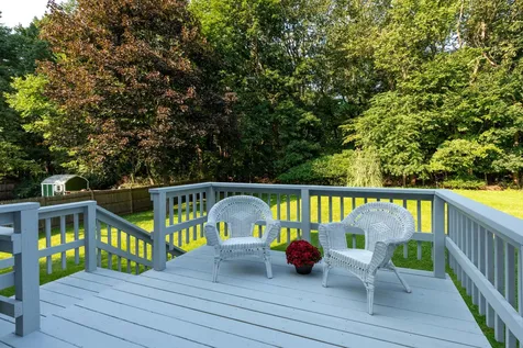 7 Walnut Avenue North Hampton NH 03862