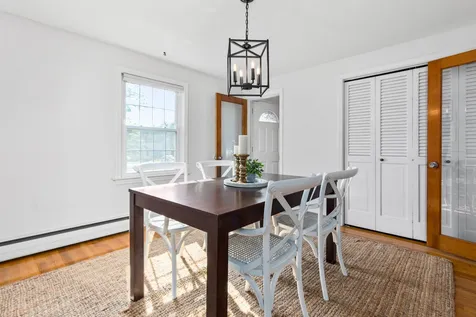 7 Walnut Avenue North Hampton NH 03862