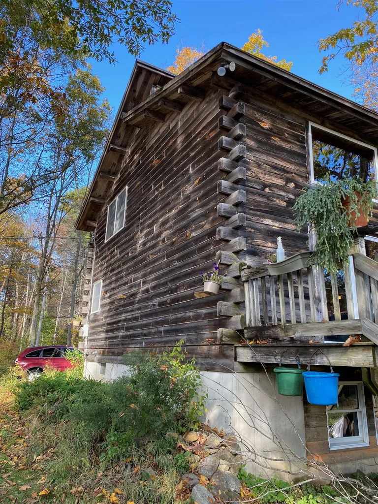 71 Old South Road South Berwick ME 03908-1707