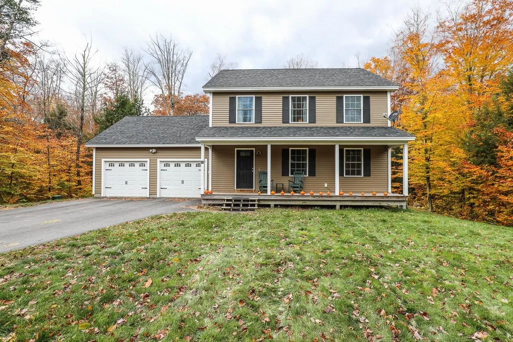 74 Bloomfield Road Deerfield NH 03037
