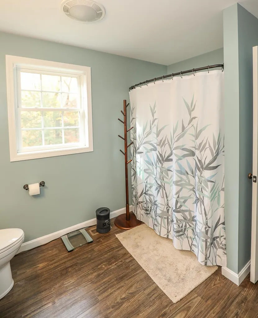 74 Bloomfield Road Deerfield NH 03037