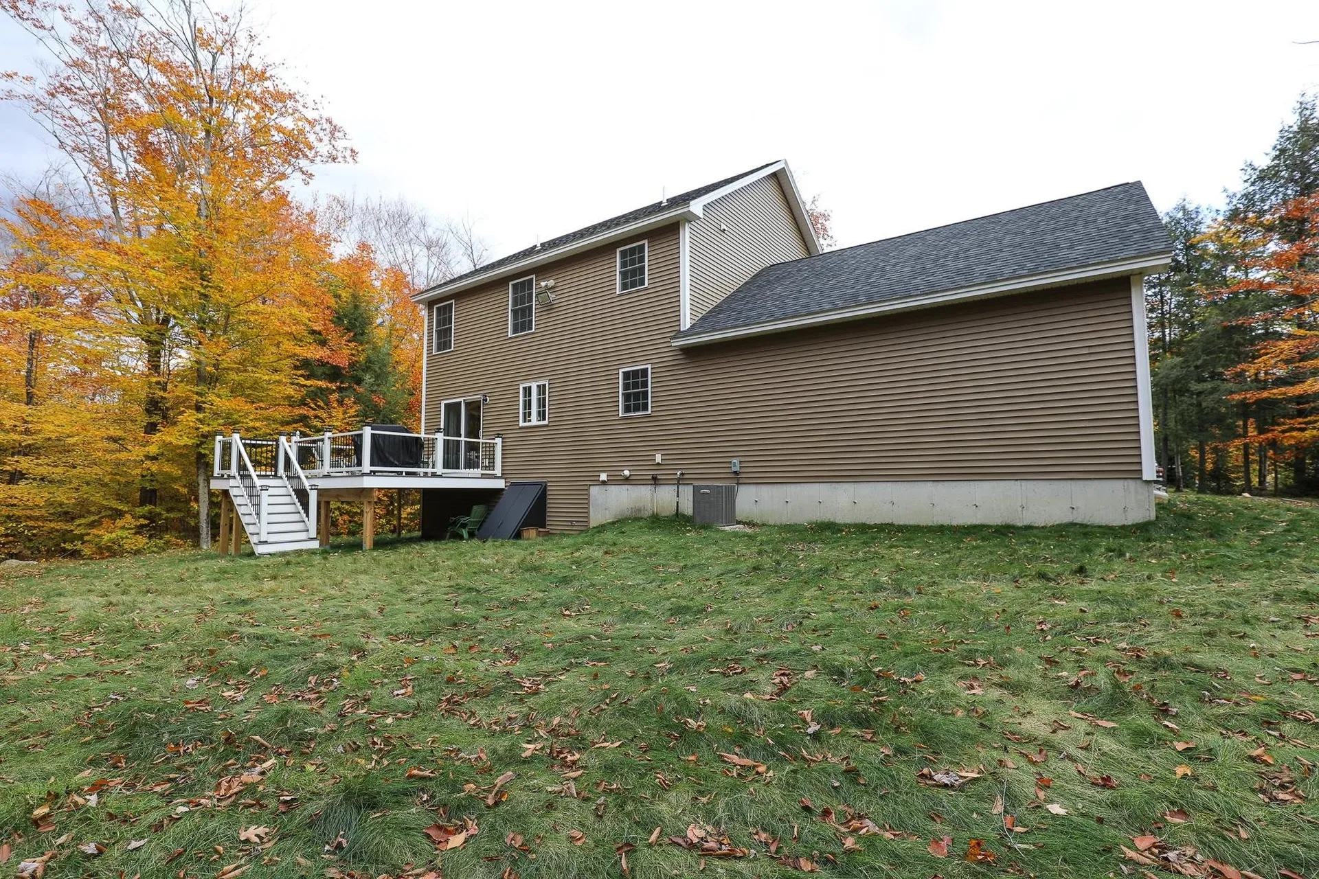 74 Bloomfield Road Deerfield NH 03037