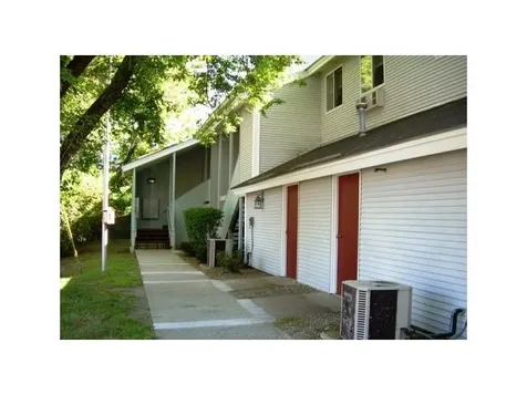 16 Manning Street Derry NH 03038