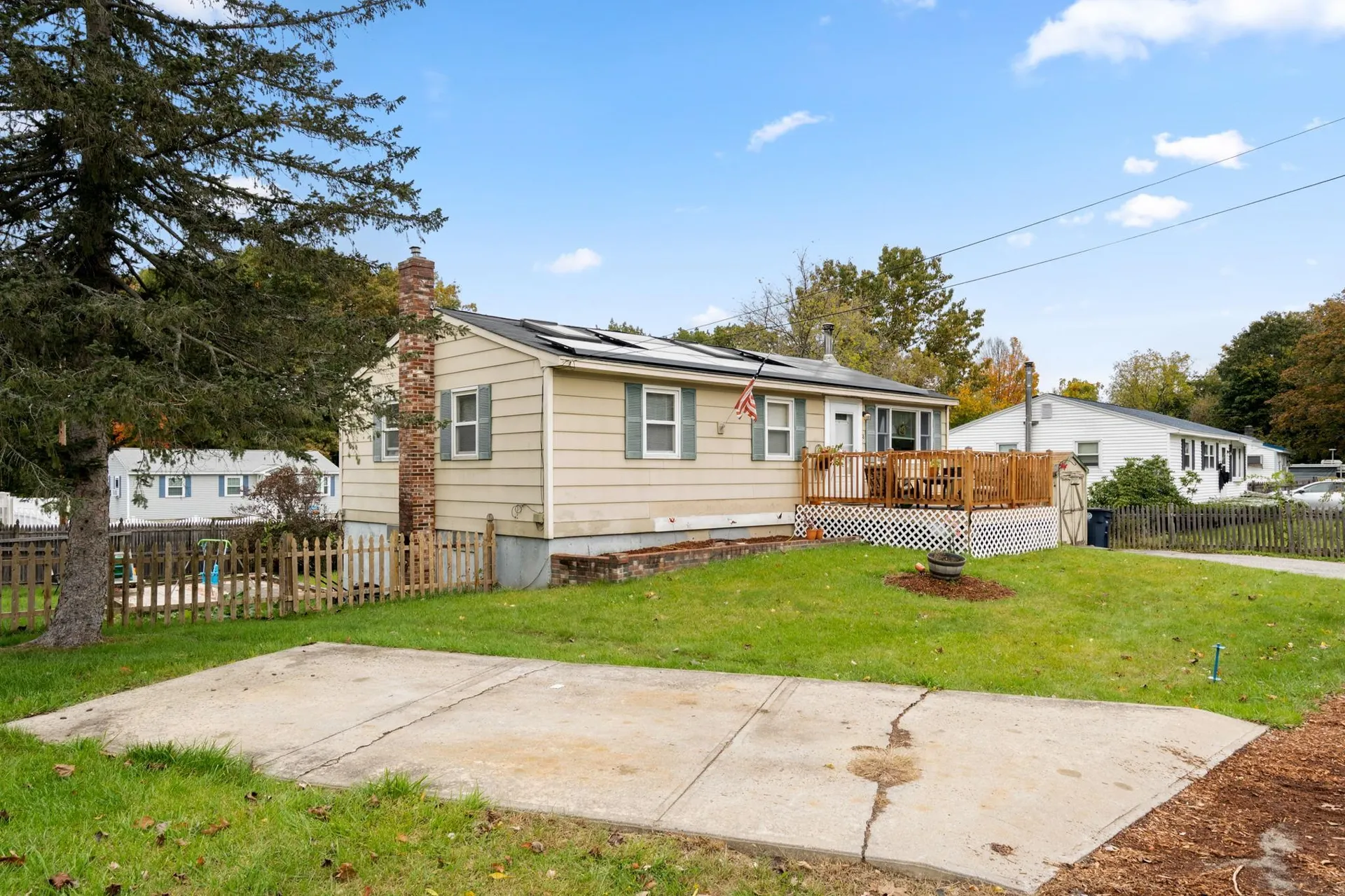 28 Lynn Street Nashua NH 03060