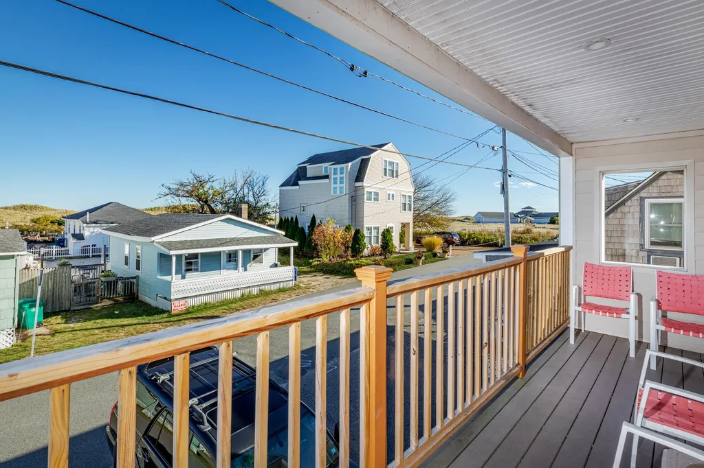 34 River Avenue Hampton NH 03842