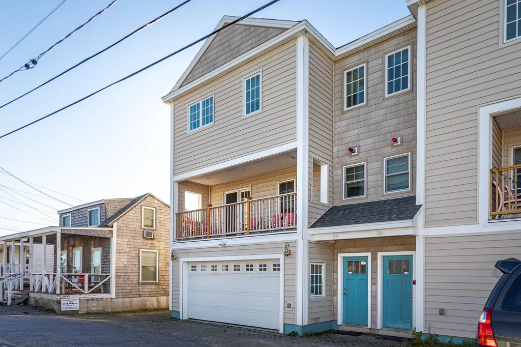 34 River Avenue Hampton NH 03842