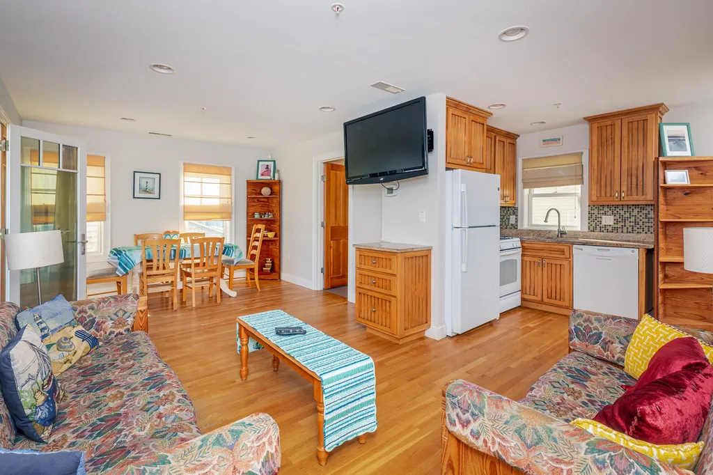 34 River Avenue Hampton NH 03842