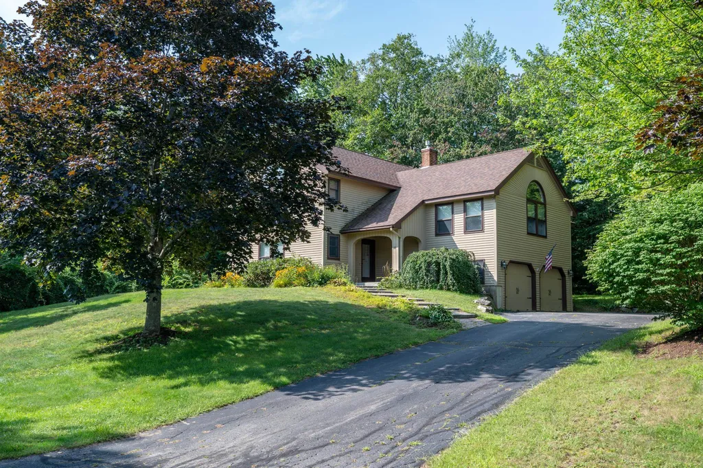 68 Drummer Trail Laconia NH 03246