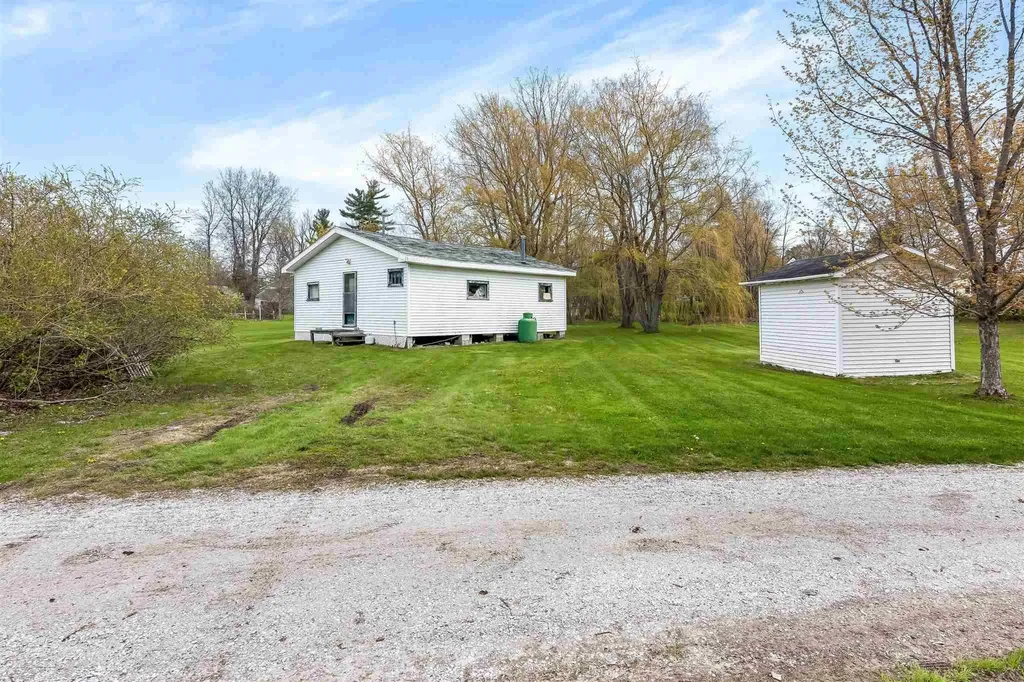 76 Mott.s. Street Alburgh VT 05440