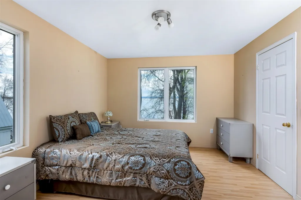 76 Mott.s. Street Alburgh VT 05440