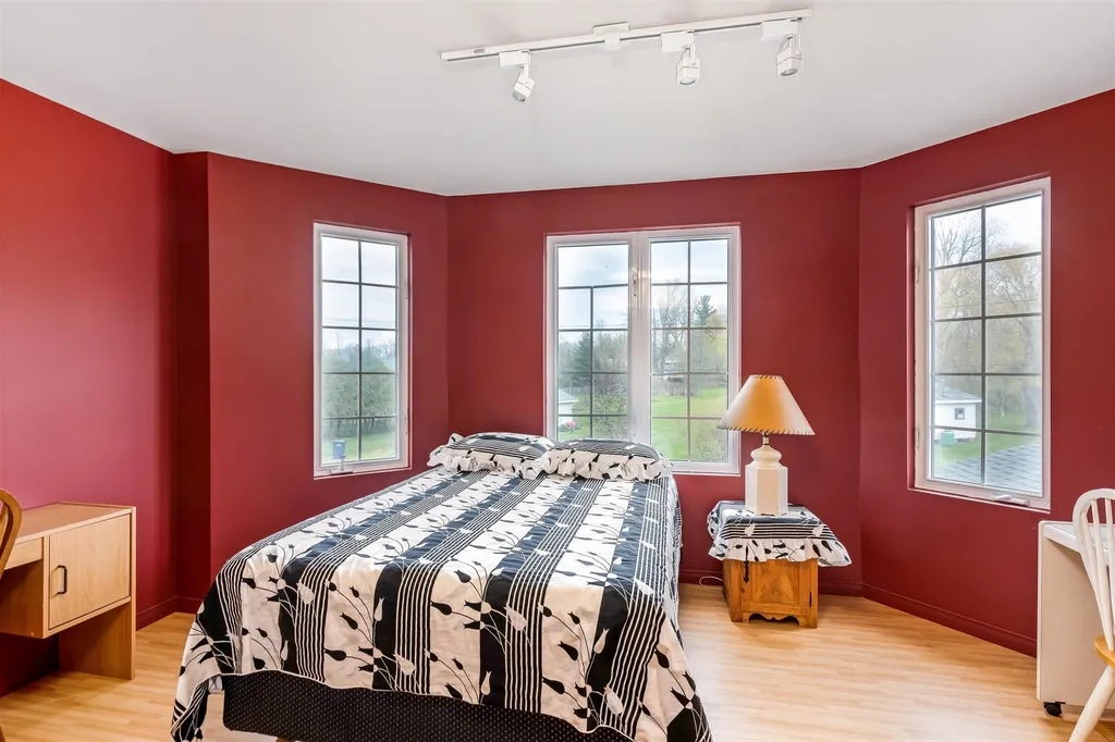 76 Mott.s. Street Alburgh VT 05440