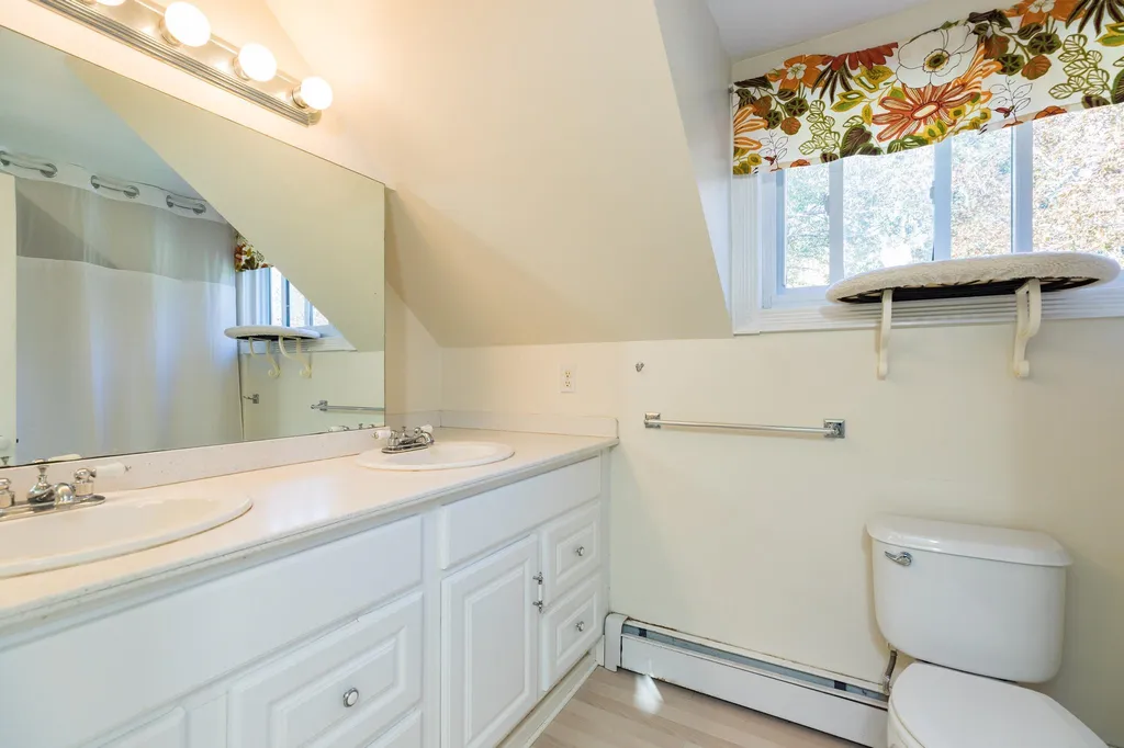 224 Atlantic Avenue North Hampton NH 03862