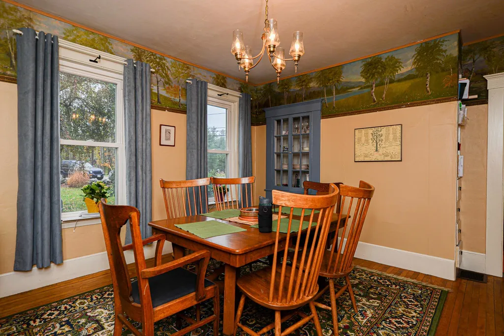 143 Crawley Falls Road Brentwood NH 03833