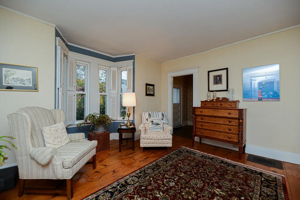143 Crawley Falls Road Brentwood NH 03833