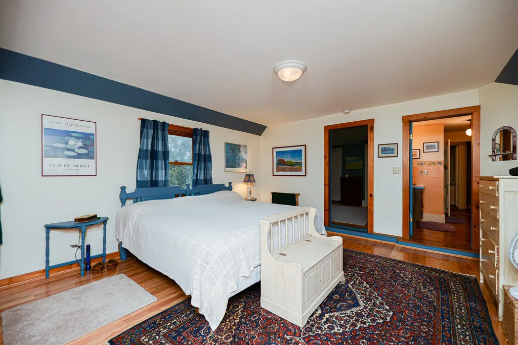 143 Crawley Falls Road Brentwood NH 03833