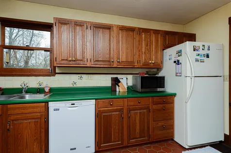 143 Crawley Falls Road Brentwood NH 03833