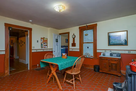 143 Crawley Falls Road Brentwood NH 03833