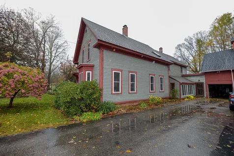143 Crawley Falls Road Brentwood NH 03833