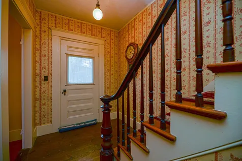 143 Crawley Falls Road Brentwood NH 03833