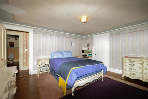 143 Crawley Falls Road Brentwood NH 03833