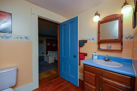 143 Crawley Falls Road Brentwood NH 03833