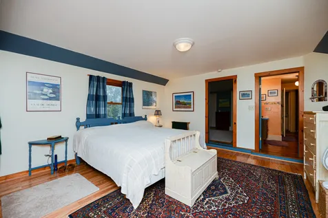 143 Crawley Falls Road Brentwood NH 03833